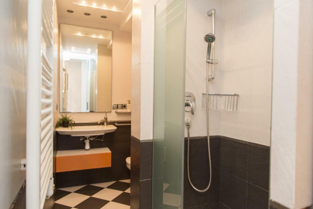 Los Olivos Apartment Кульєра Екстер'єр фото
